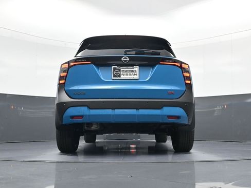 New 2026 Nissan Kicks SR w/ SR Premium Package FWD image 21