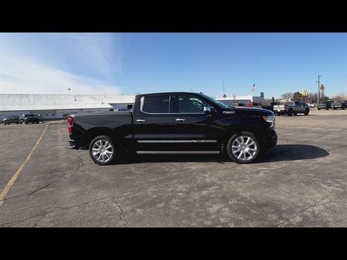 Used 2024 Chevrolet Silverado 1500 High Country w/ High Country Premium Package image 24