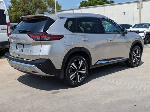 Used 2023 Nissan Rogue Platinum w/ Platinum Premium Package AWD/4WD image 6