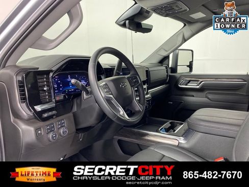 Used 2025 Chevrolet Silverado 2500 LTZ w/ Trail Boss Package AWD/4WD image 11