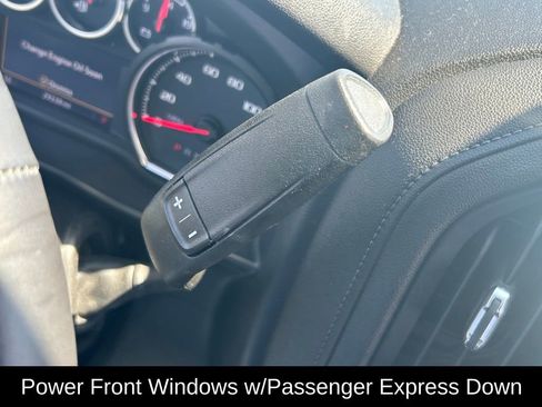 Used 2022 Chevrolet Silverado 1500 RST image 12