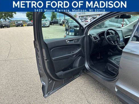 Used 2024 Ford Edge SEL AWD/4WD image 9