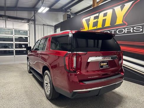 Used 2021 GMC Yukon XL SLT w/ SLT Luxury Plus Package AWD/4WD image 16