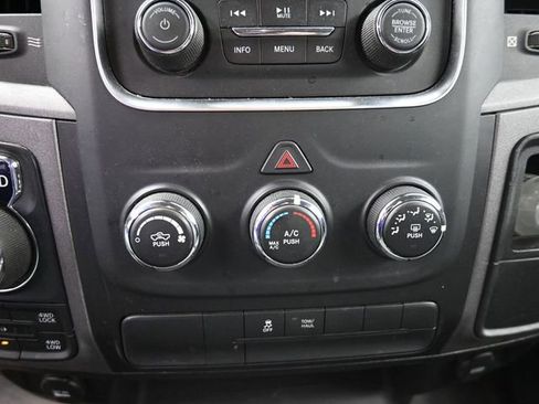 Used 2020 RAM 1500 Tradesman w/ Chrome Appearance Group image 21