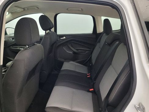 Used 2017 Ford Escape SE w/ Equipment Group 201A FWD image 18