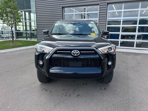 Used 2024 Toyota 4Runner SR5 Premium w/ Moonroof Package AWD/4WD image 2