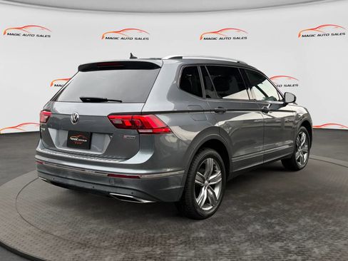 Used 2019 Volkswagen Tiguan SEL Premium w/ 3rd Row Seat Package AWD/4WD image 10