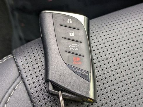 Used 2024 Lexus GX 550 w/ Cold Area Package image 27