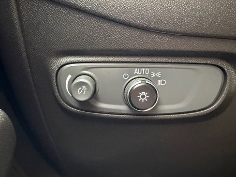 Used 2022 Chevrolet Equinox LT image 15