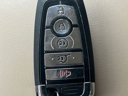 Used 2020 Lincoln Corsair AWD w/ Equipment Group 101A image 20