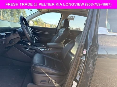 Used 2025 Kia Telluride S image 10
