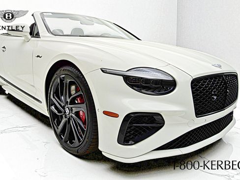 Used 2025 Bentley Continental GT Speed image 19