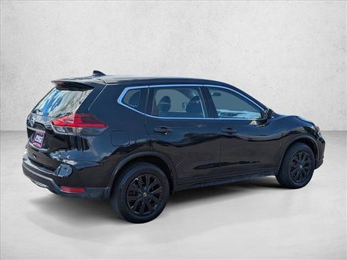 Used 2018 Nissan Rogue S AWD/4WD image 5