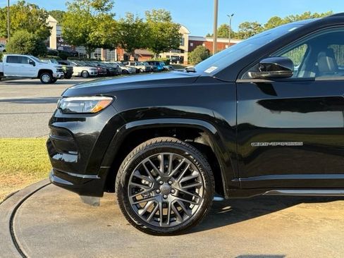 Used 2022 Jeep Compass High Altitude AWD/4WD image 12