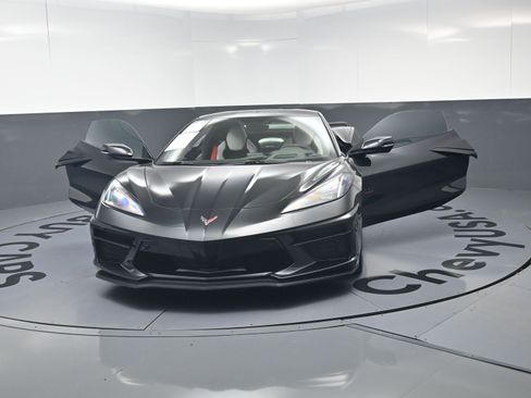 Used 2023 Chevrolet Corvette Stingray Premium Conv w/ Z51 Performance Package image 18