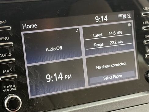 Used 2020 Toyota Sienna L image 17