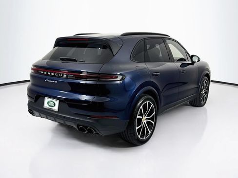 Used 2024 Porsche Cayenne S AWD/4WD image 5