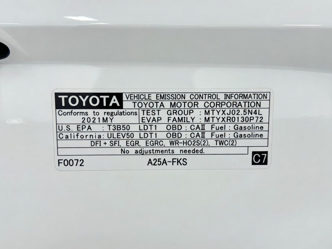 Used 2021 Toyota RAV4 XLE w/ Carpet Mat Package (TMS) FWD image 20