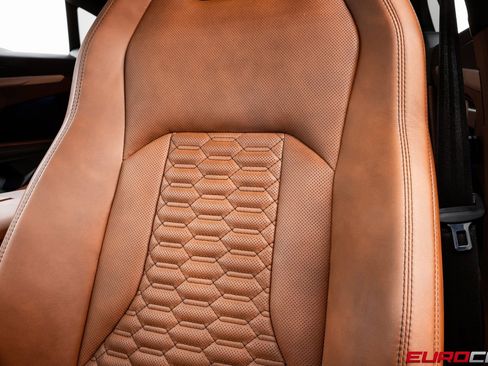 Used 2019 Lamborghini Urus image 39