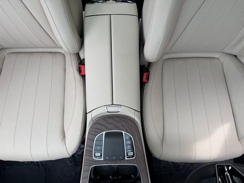 Used 2022 Mercedes-Benz E 350 Sedan image 50