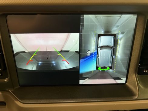 Certified 2024 Ford Bronco Wildtrak image 12