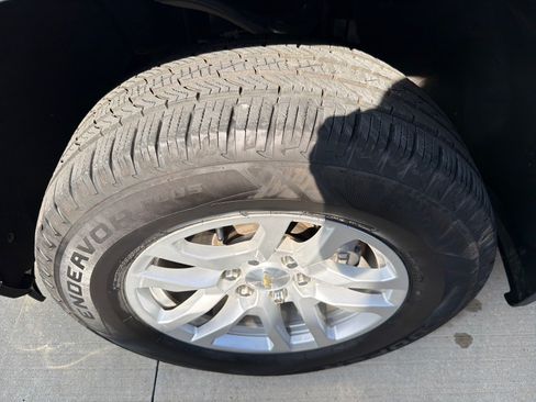 Used 2021 Chevrolet Silverado 1500 LT AWD/4WD image 9
