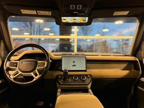 Used 2022 Land Rover Defender 110 X-Dynamic SE image 29