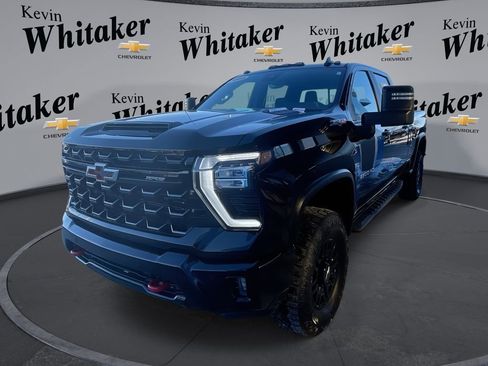 Used 2025 Chevrolet Silverado 2500 ZR2 w/ Technology Package AWD/4WD image 1