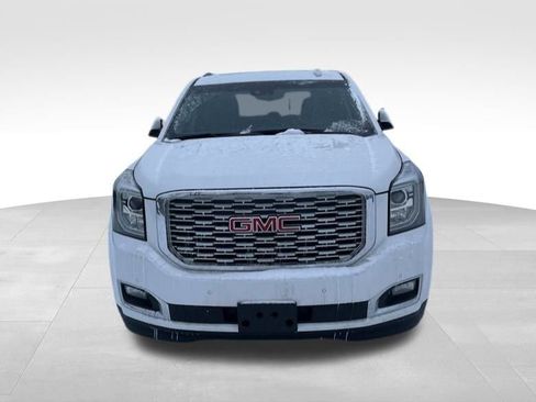 Used 2020 GMC Yukon Denali image 3