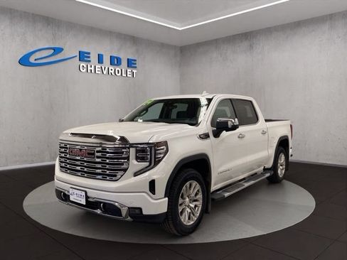 Used 2024 GMC Sierra 1500 Denali w/ Technology Package AWD/4WD image 11