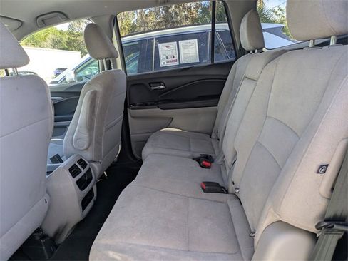 Used 2019 Honda Pilot LX image 13