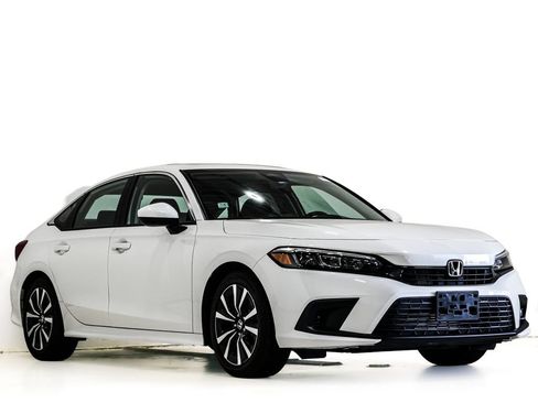 Used 2024 Honda Civic EX image 1