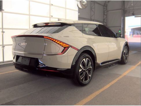 Used 2023 Kia EV6 Wind AWD/4WD image 2