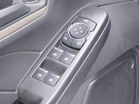 Certified 2022 Ford Escape SE w/ Cold Weather Package image 19