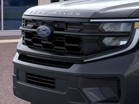 New 2026 Ford Expedition Active AWD/4WD image 18