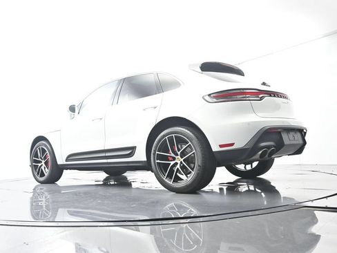 Certified 2023 Porsche Macan S AWD/4WD image 48