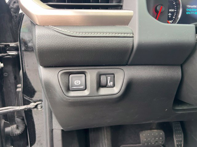 Used 2019 GMC Acadia Denali w/ Technology Package AWD/4WD image 25