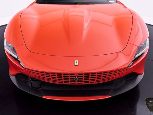 Used 2021 Ferrari Roma RWD image 22