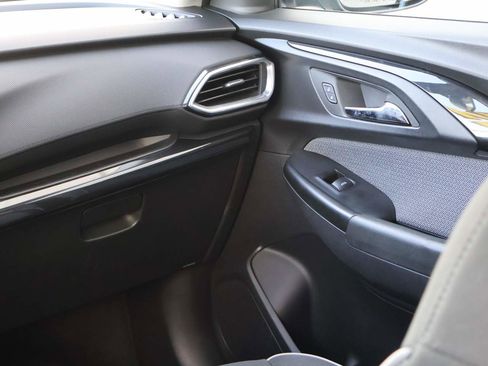 Used 2023 Chevrolet TrailBlazer LT w/ Convenience Package image 17