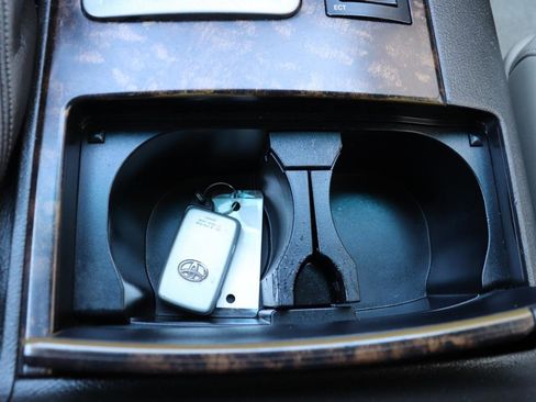 Used 2008 Toyota Land Cruiser image 68