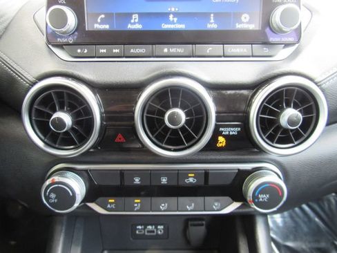 Used 2023 Nissan Sentra SV image 39
