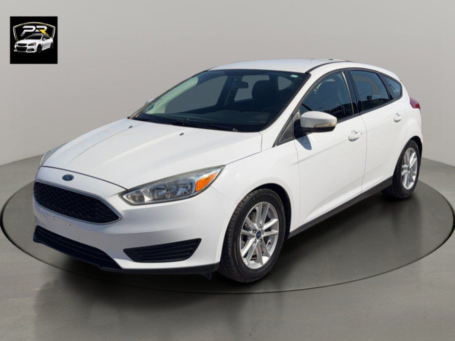 Used 2016 Ford Focus SE FWD image 1
