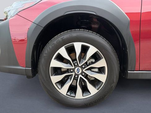 Certified 2025 Subaru Outback Limited AWD/4WD image 9