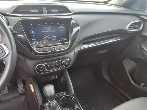 Certified 2023 Chevrolet TrailBlazer ACTIV w/ Sun and Liftgate Package image 5