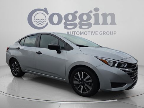 Used 2024 Nissan Versa S w/ S Plus Package FWD image 7