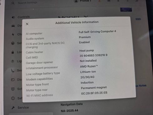 Used 2024 Tesla Model Y Long Range AWD/4WD image 63