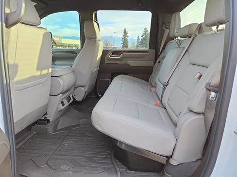 Used 2026 GMC Sierra 3500 SLT image 30