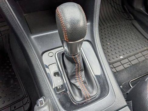 Used 2016 Subaru Crosstrek 2.0i Limited w/ Popular Package #2 image 12