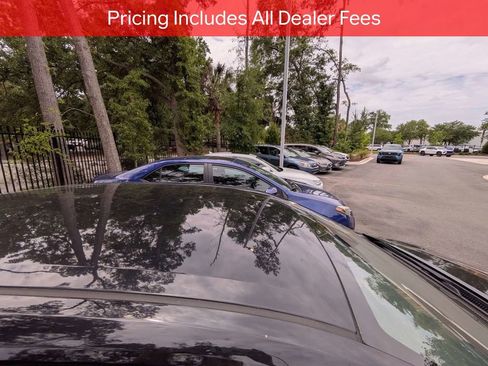 Used 2020 Toyota Corolla LE FWD image 11