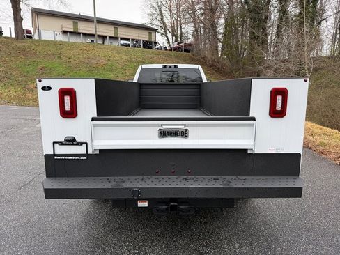 New 2026 RAM 5500 Tradesman AWD/4WD image 8